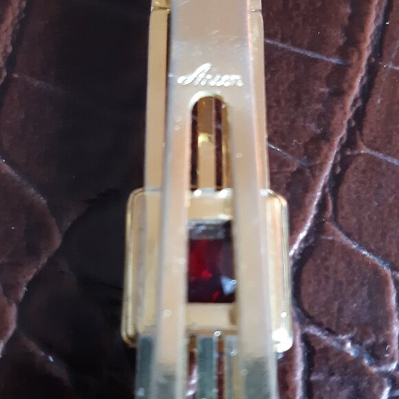 Anson 1950s Red Lucite & Cubic Zirconia Gold Tone Cuff Link and Tie Bar Set - Picture 7 of 9